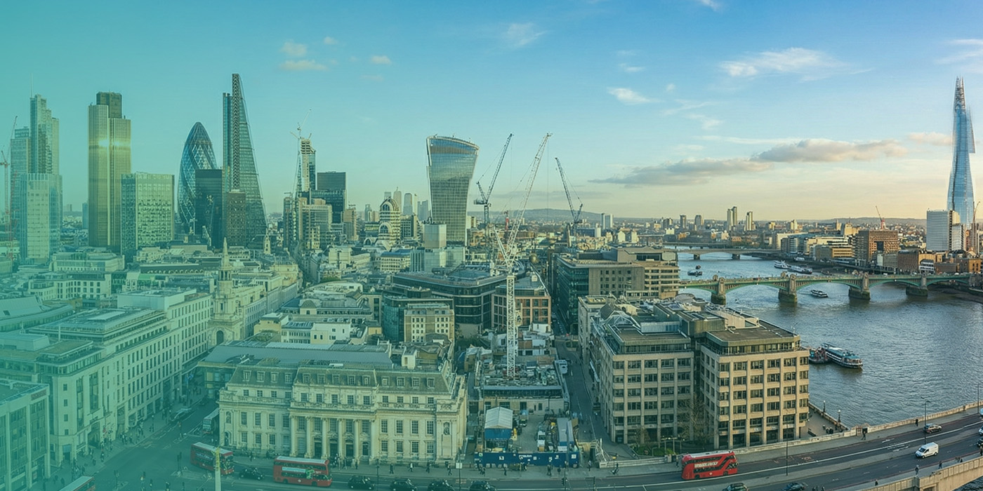 London commercial skyline representing growing energy procurement contract risks 2026 for large property portfolios.